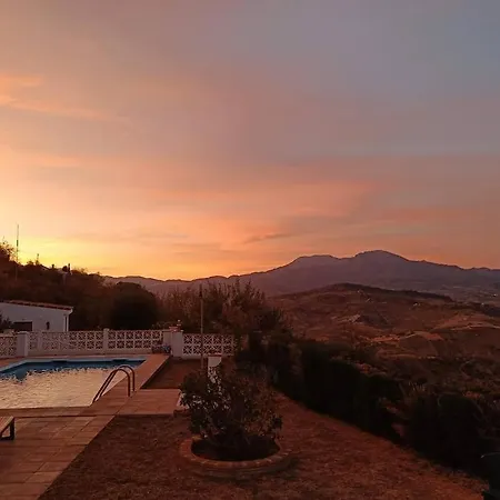 Villa Casa Del Barco With Pool And Stunning Views